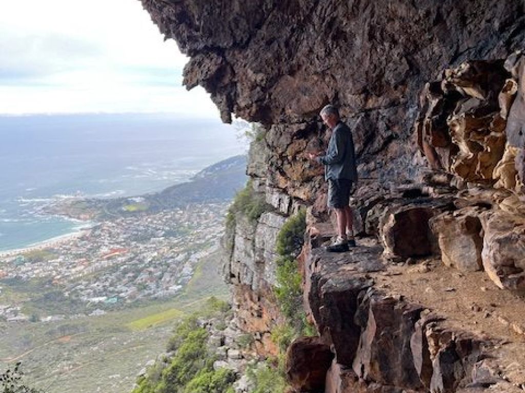 Six (seven) buttresses